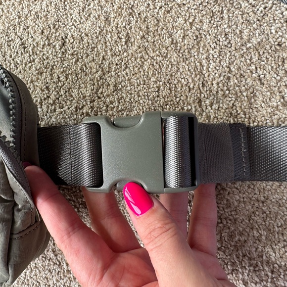 Lululemon Gray Sage Belt Bag - Picture 4 of 4